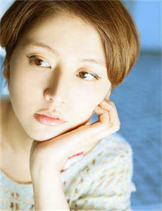 《性感美女扣逼》